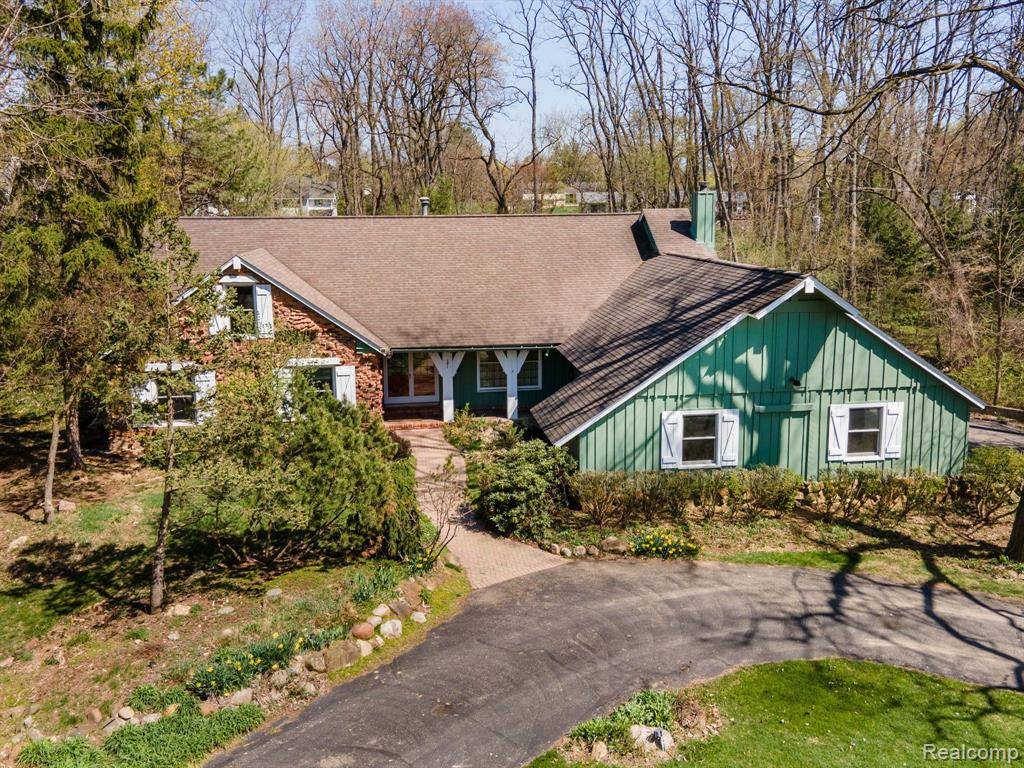 West Bloomfield, MI,6609 Bloomfield Lane