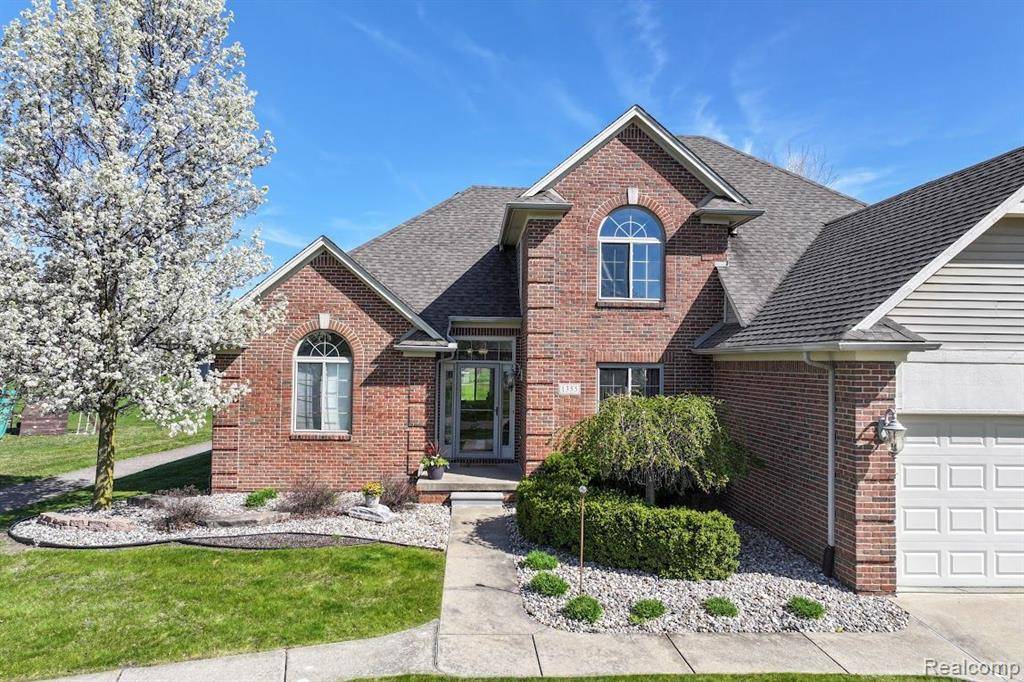 Grand Blanc, MI 48439,1355 RIDGE VIEW Court