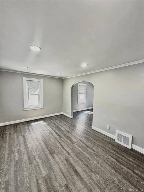 Dearborn, MI 48126,6101 ORCHARD Avenue