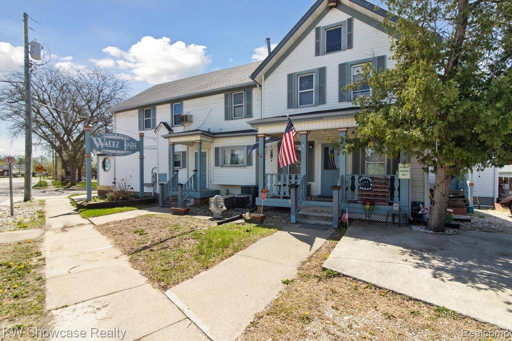 New Boston, MI 48164,28080 WALTZ Road