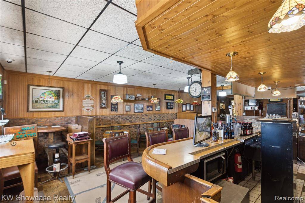 New Boston, MI 48164,28080 WALTZ Road