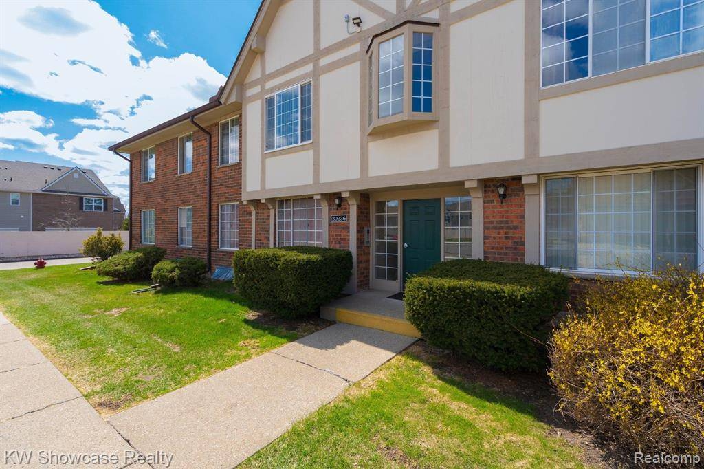Southfield, MI 48076,30236 SOUTHFIELD Road