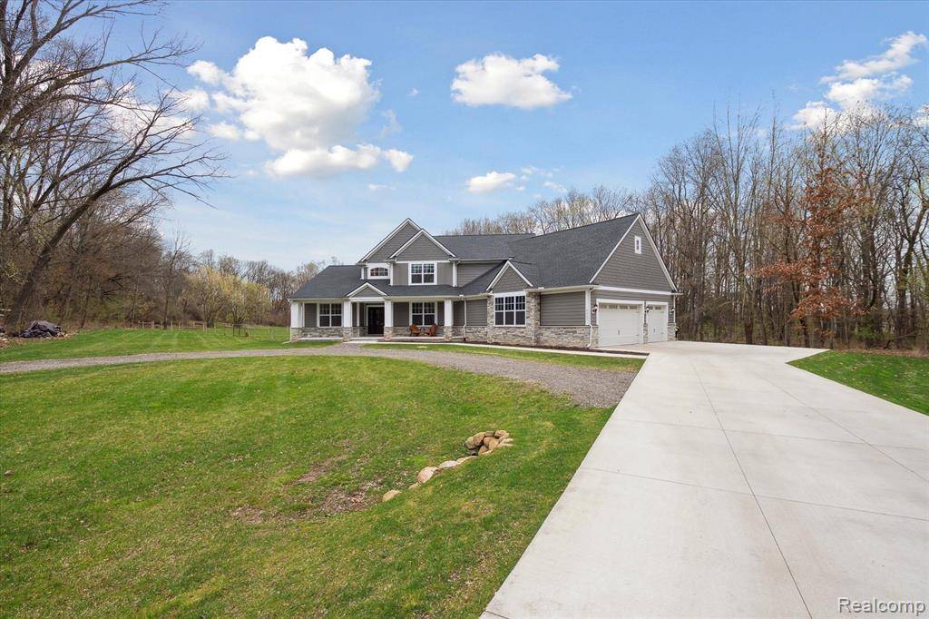 Brighton, MI 48114,3257 HUNTER Road