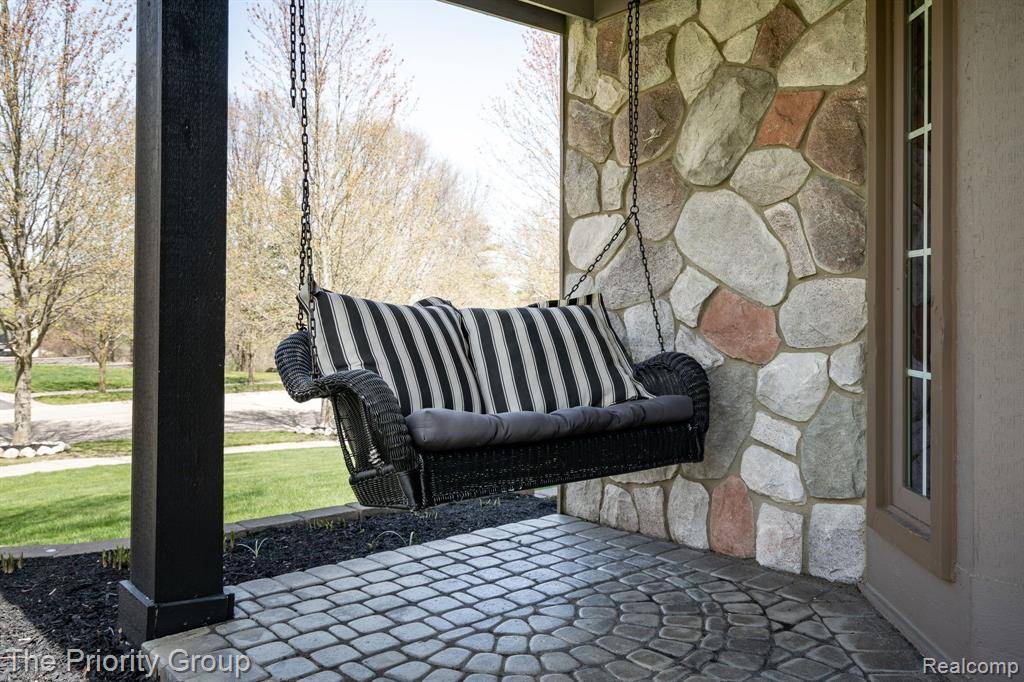Oxford, MI 48371,1229 POPPY HILL Drive
