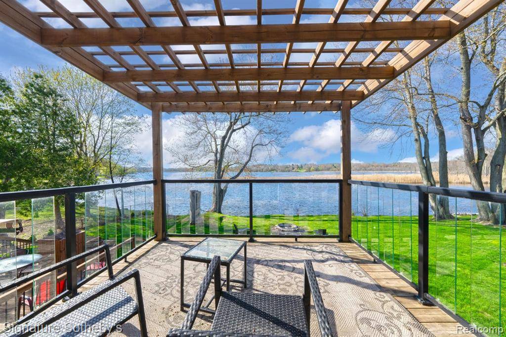 Lake Orion, MI,2797 CANDLEWICK Drive