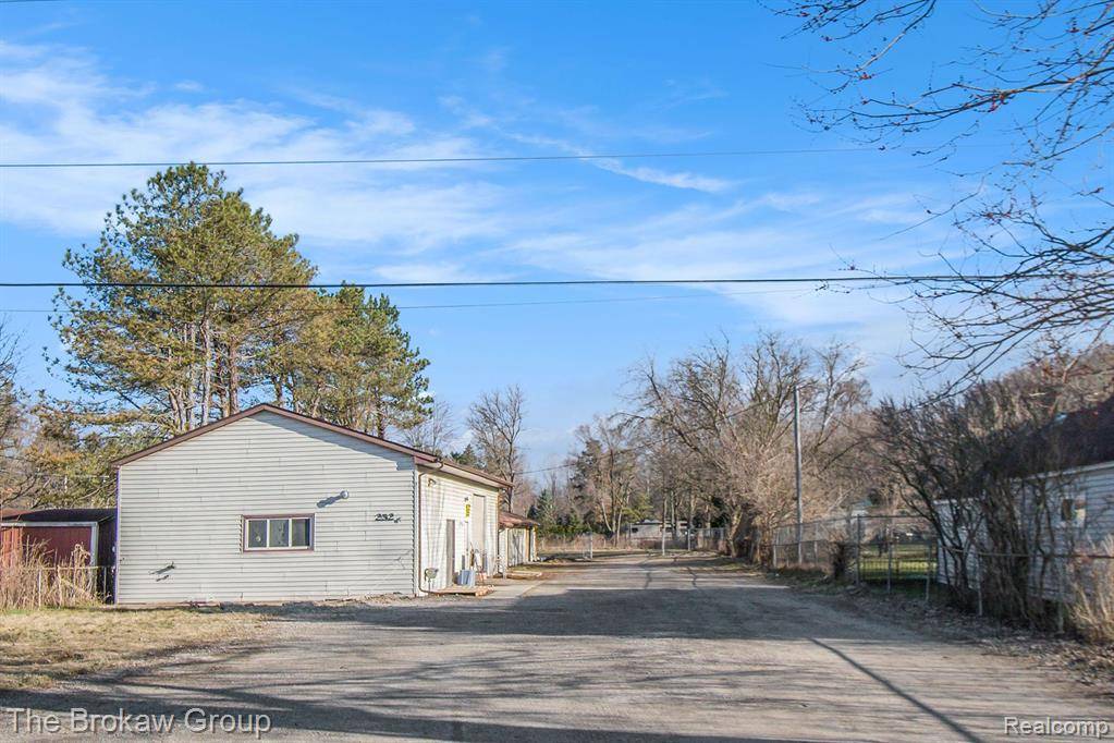 Lapeer, MI 48446,2525 IMLAY CITY Road