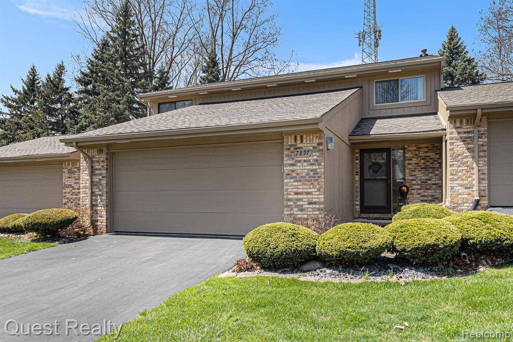 Waterford, MI 48329,7897 MEADOW Drive