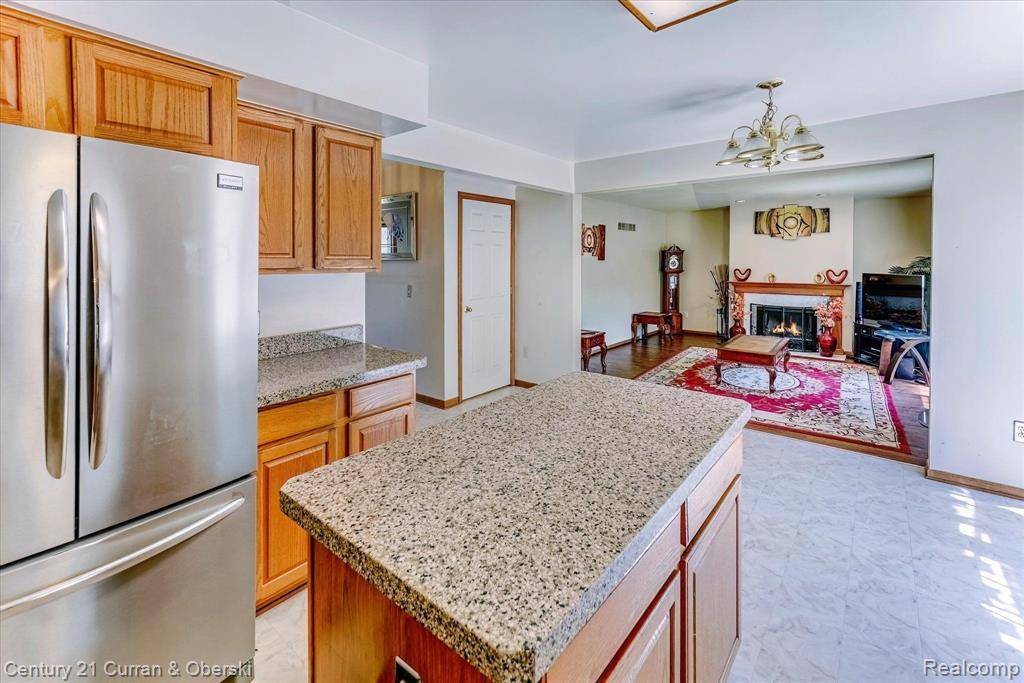 Canton, MI 48188,43563 Lotus Drive