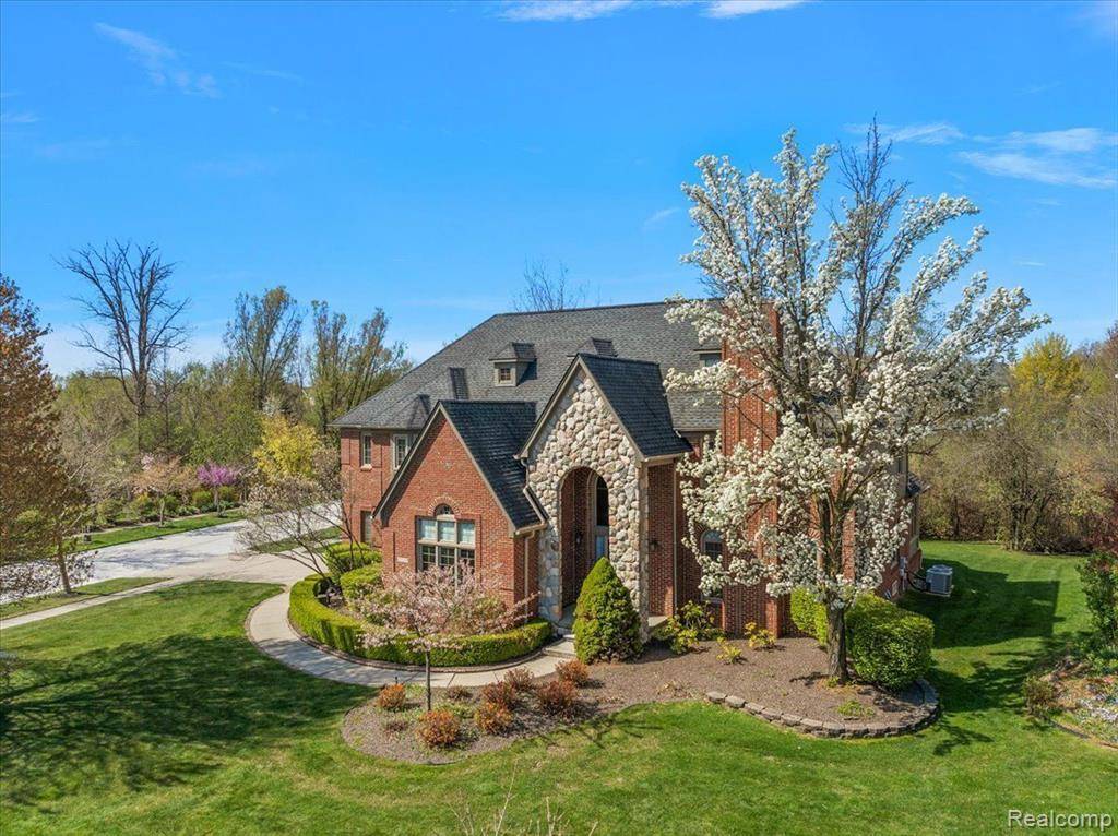 Novi, MI,23537 BROADMOOR PARK Lane