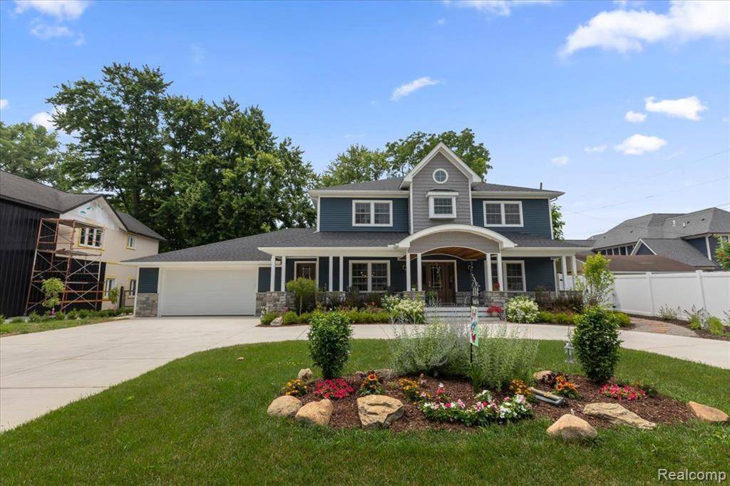 Novi, MI 48377,114 BERNSTADT Street