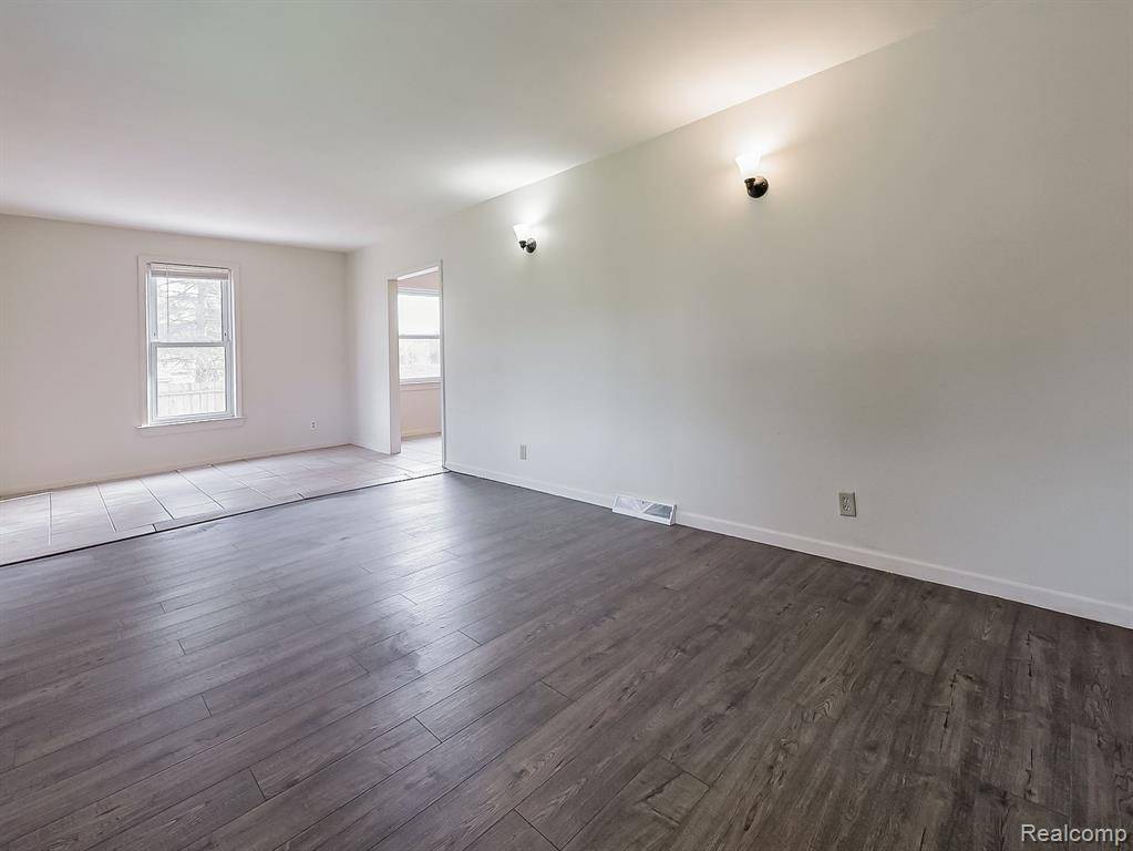 Northville, MI 48168,8097 FREDERICK Street