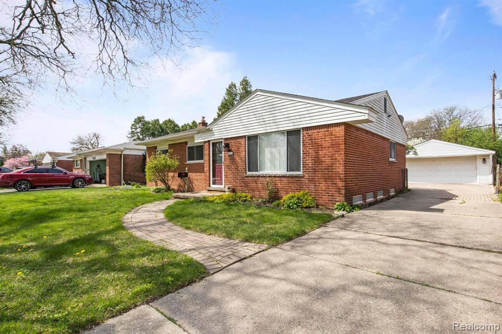 Livonia, MI 48154,14143 Bainbridge Street