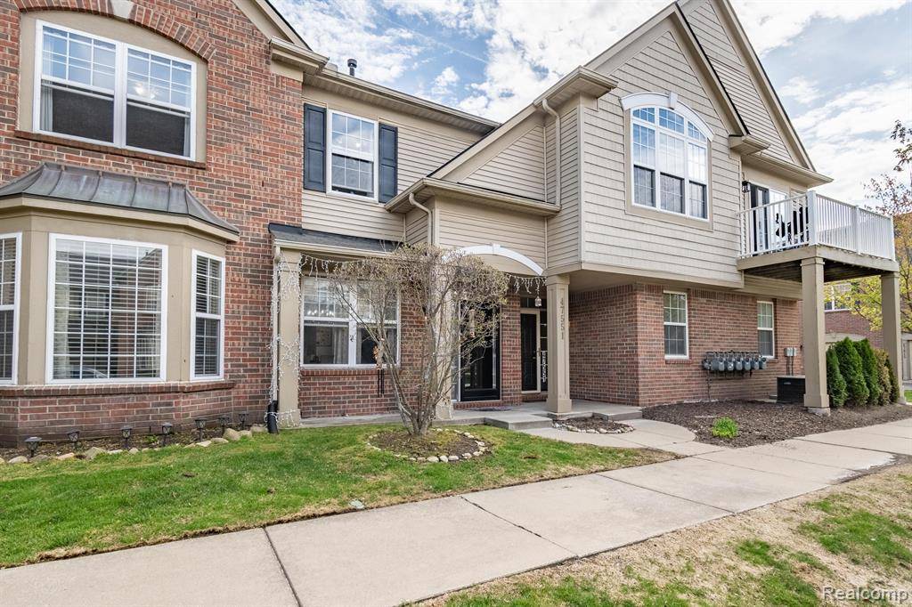 Canton, MI 48188,47543 PEMBROKE Drive