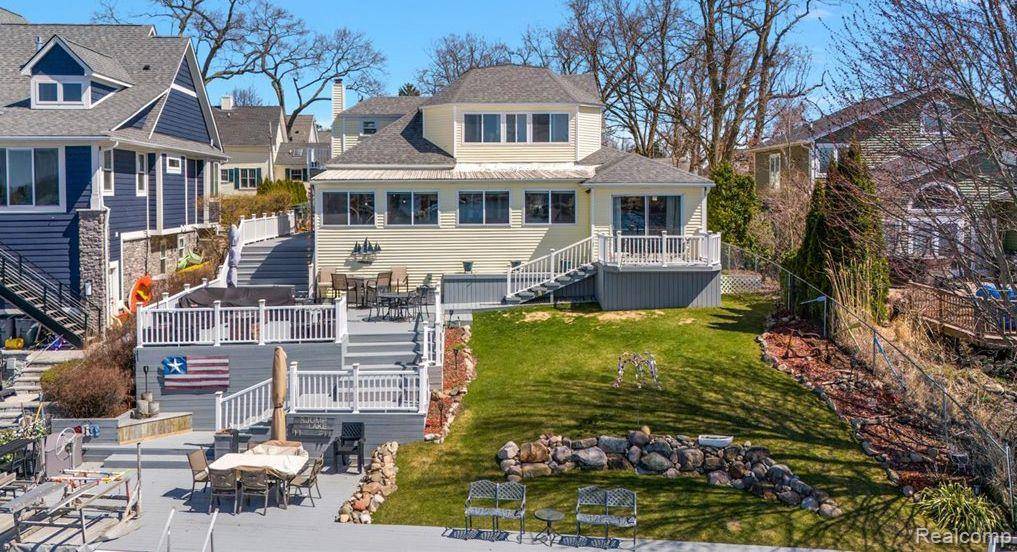 Lake Orion, MI 48362,16 S NORTH SHORE Drive