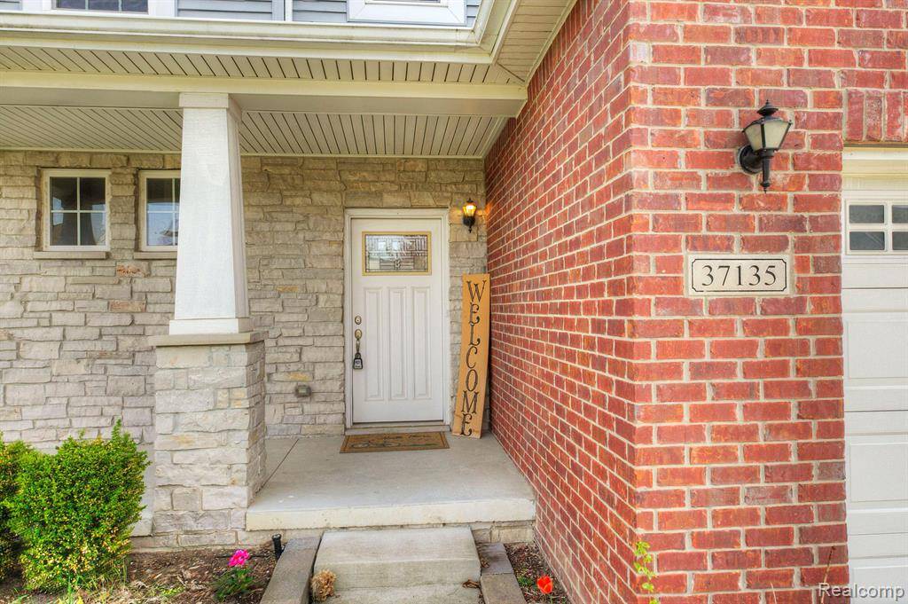 Westland, MI,37135 RUSSELL Drive