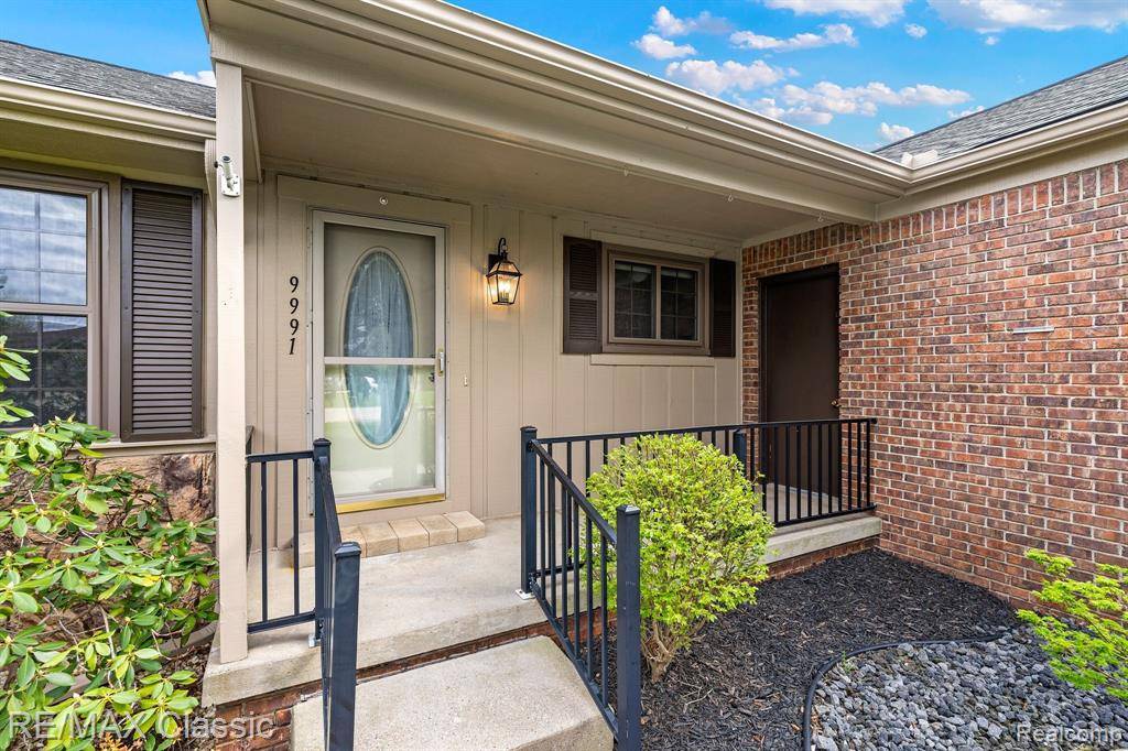 South Lyon, MI 48178,9991 Cambridge Boulevard