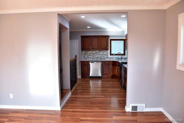 Riverview, MI 48193,17518 KOESTER Street