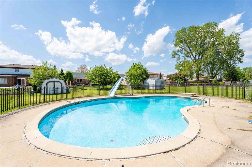 Sterling Heights, MI 48310,36687 La Marra Drive