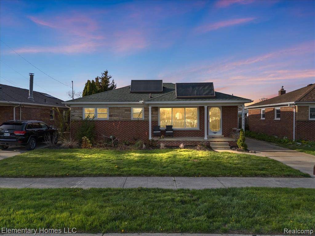 Saint Clair Shores, MI 48081,22619 E 11 MILE Road