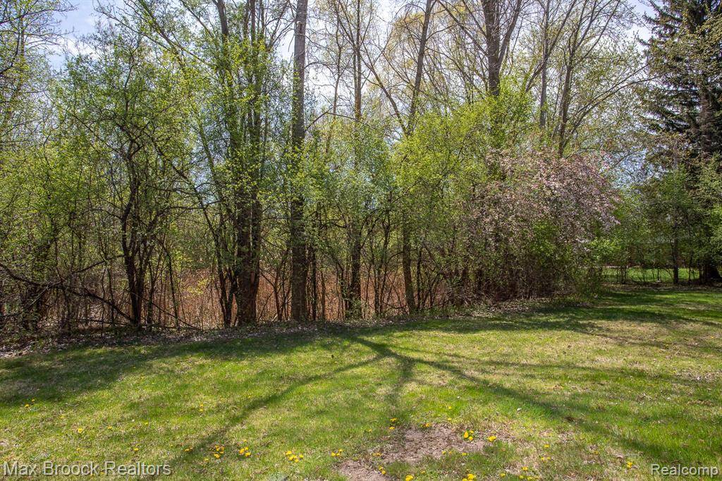 Bloomfield Hills, MI 48302,1683 MARK HOPKINS Road