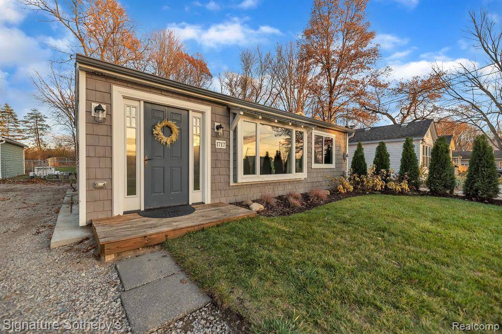 Brighton, MI 48114,1717 S HUGHES Road