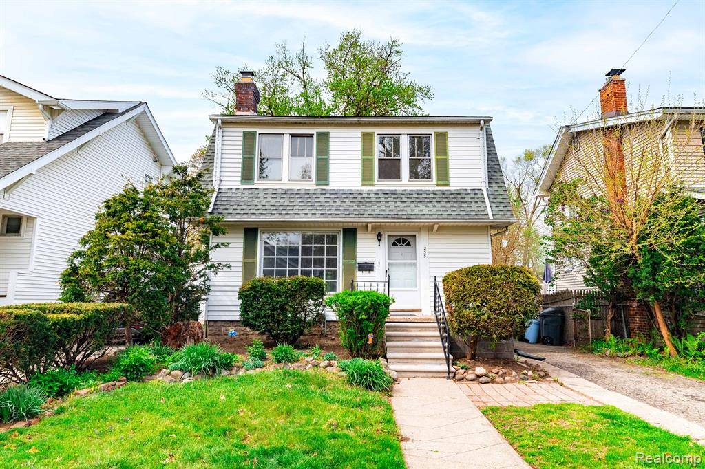 Ferndale, MI 48220,255 E MAPLEHURST Street