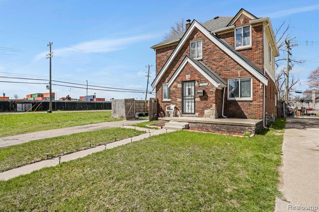 Detroit, MI 48227,13217 WHITCOMB Street