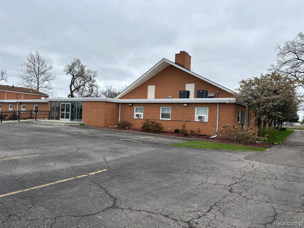 Wayne, MI 48184,3789 VENOY Road