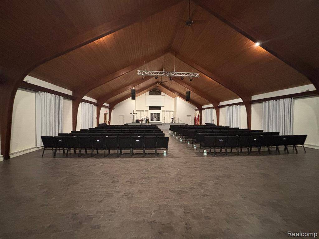 Wayne, MI 48184,3789 VENOY Road
