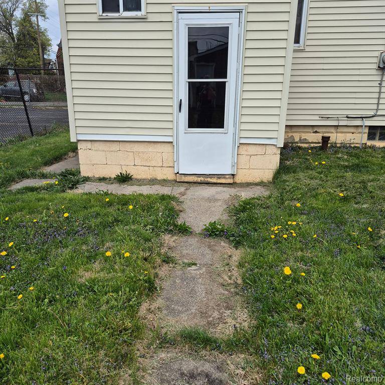 Ecorse, MI 48229,53 W CHARLOTTE Street