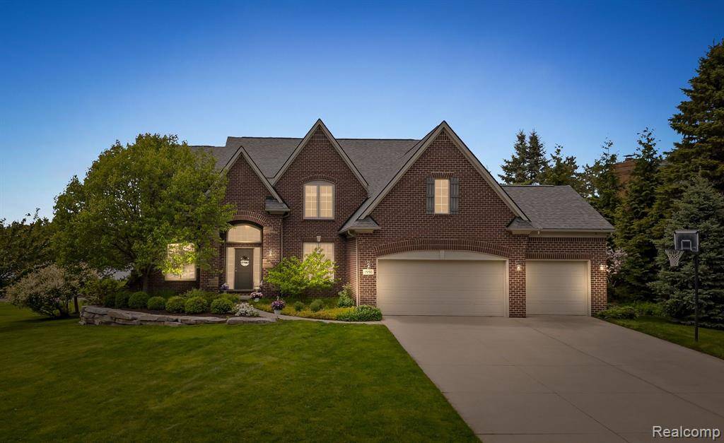 Oxford, MI 48371,1950 ROYAL BIRKDALE Drive
