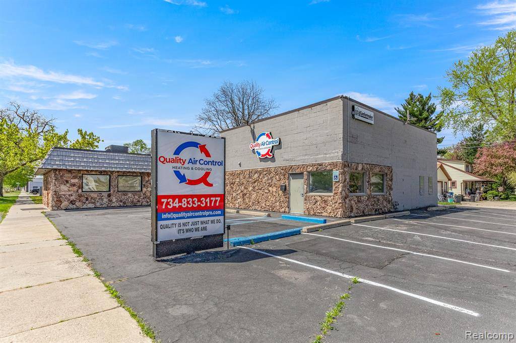 Dearborn Heights, MI 48125,20318 VAN BORN Road
