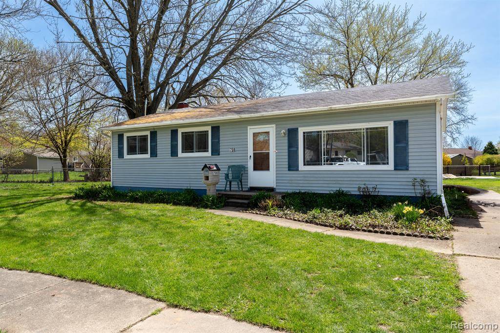 Durand, MI 48429,708 S GOMAS Court