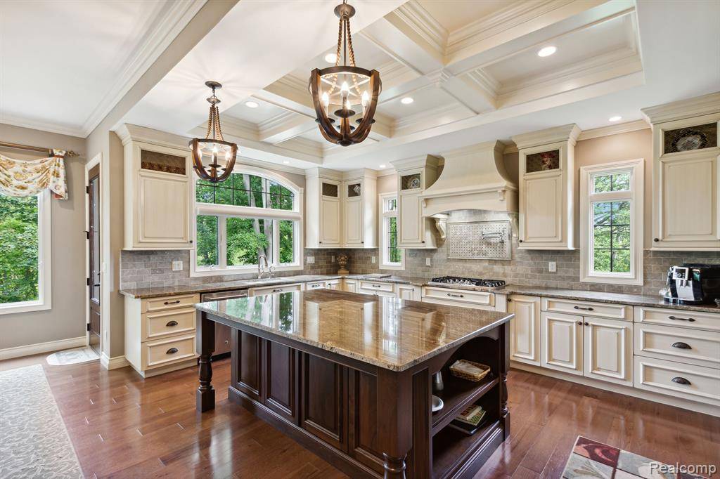 Romeo, MI 48065,11599 ERINS Way