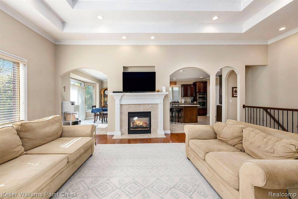 Utica, MI 48315,54678 PELICAN Lane