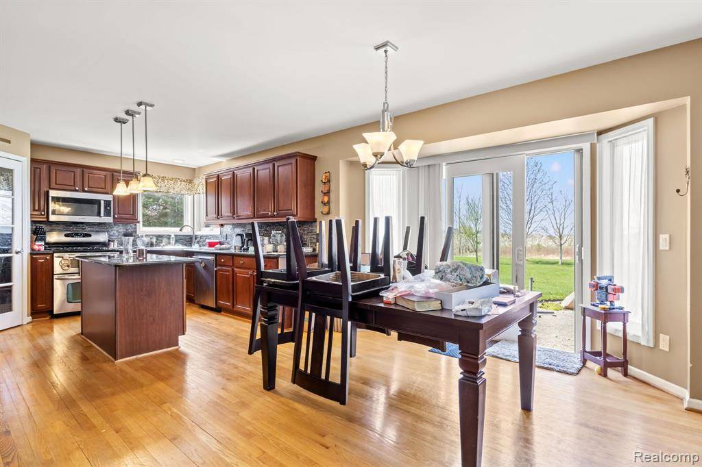 Howell, MI 48855,2157 CRISTINA ANNE