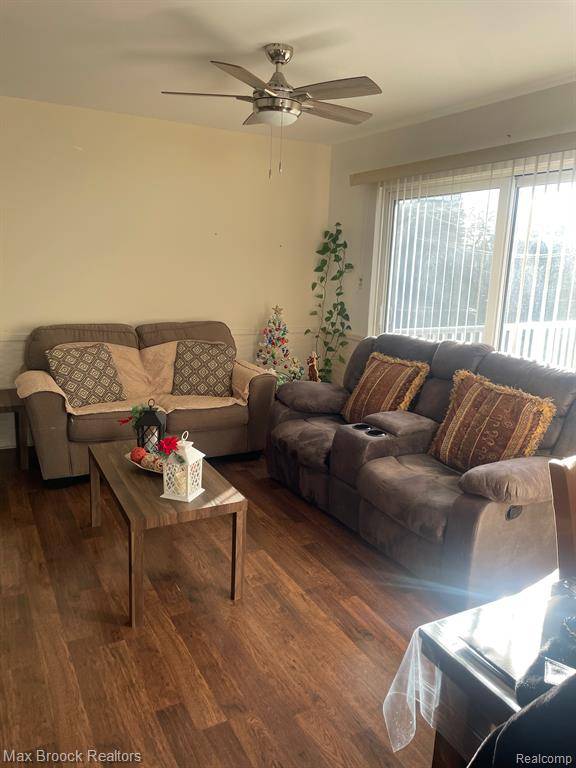 Warren, MI 48093,11916 GEOFFRY Drive