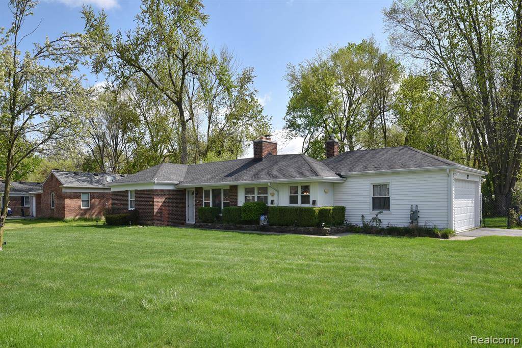 Beverly Hills, MI 48025,31220 SHERIDAN Drive