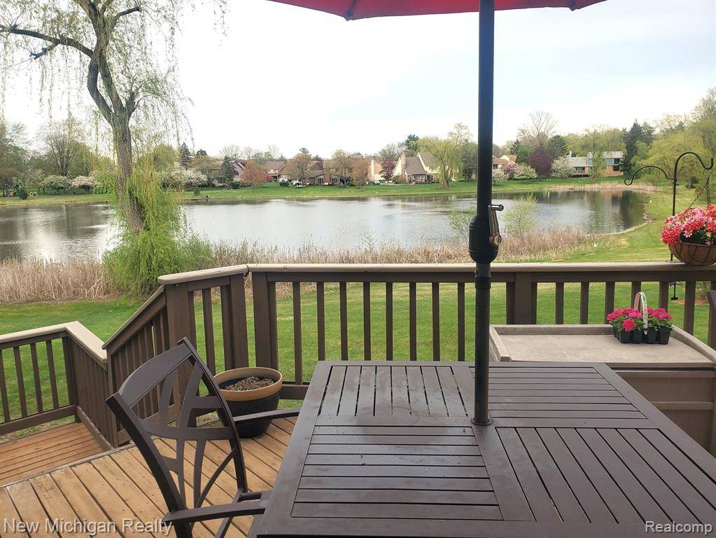 Farmington Hills, MI 48331,29580 KENLOCH Drive