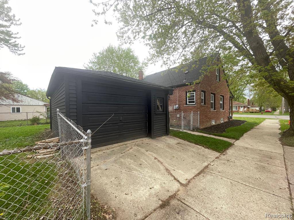 Redford, MI 48239,26744 W CHICAGO