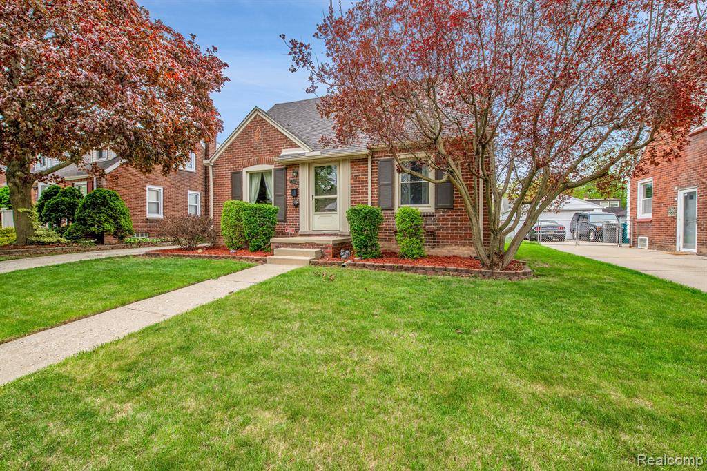 Dearborn, MI 48124,3164 WILLOW Street