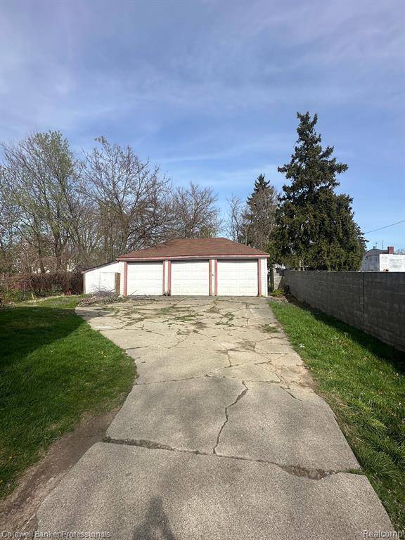 Pontiac, MI 48341,20 THORPE Street