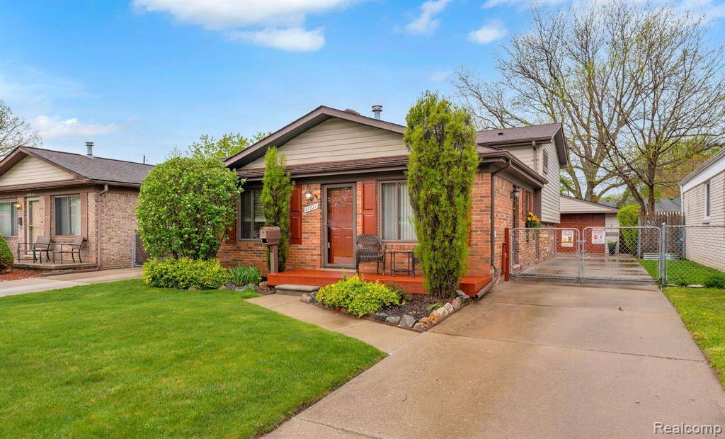 Madison Heights, MI 48071,27827 LORENZ Street