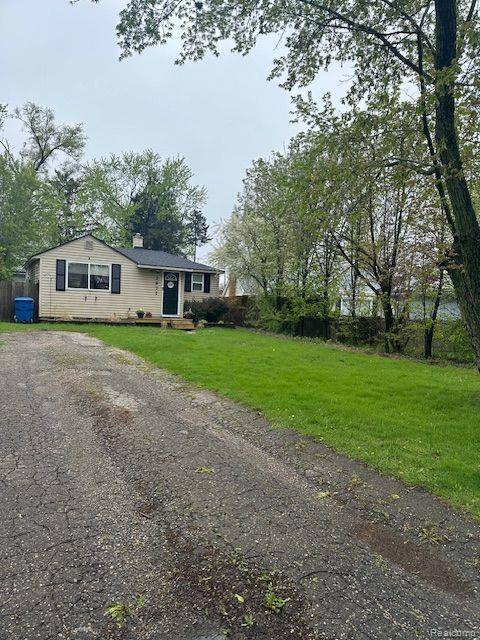 Waterford, MI 48328,2971 CHRYSLER Avenue