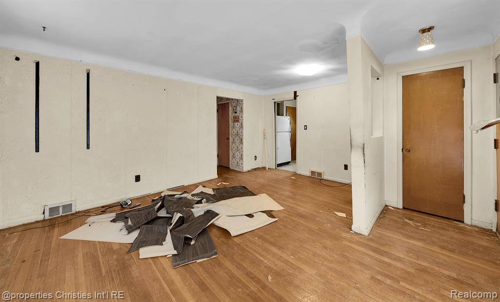 Eastpointe, MI 48021,23022 Lexington Avenue