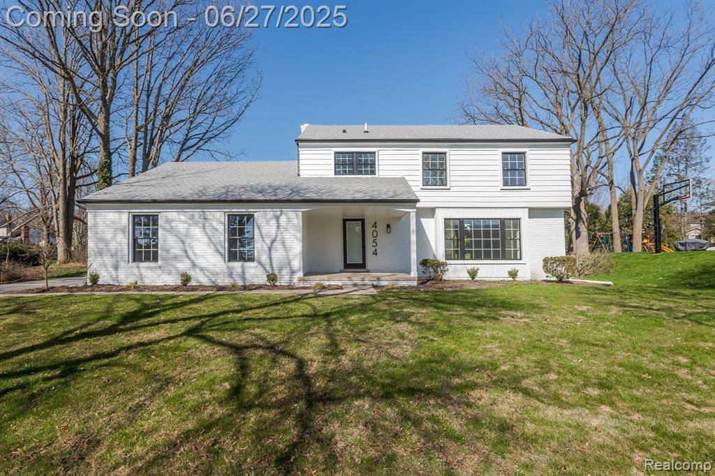 Bloomfield Hills, MI 48302,4054 ANTIQUE Lane