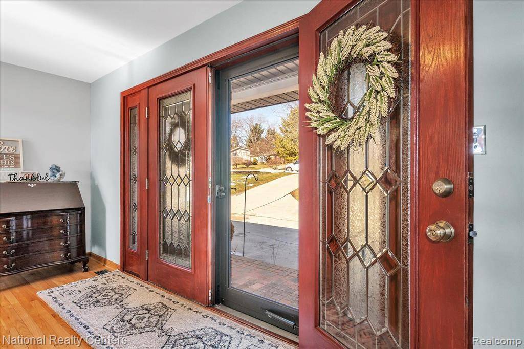 Brighton, MI 48114,11874 STONEY RIDGE Drive