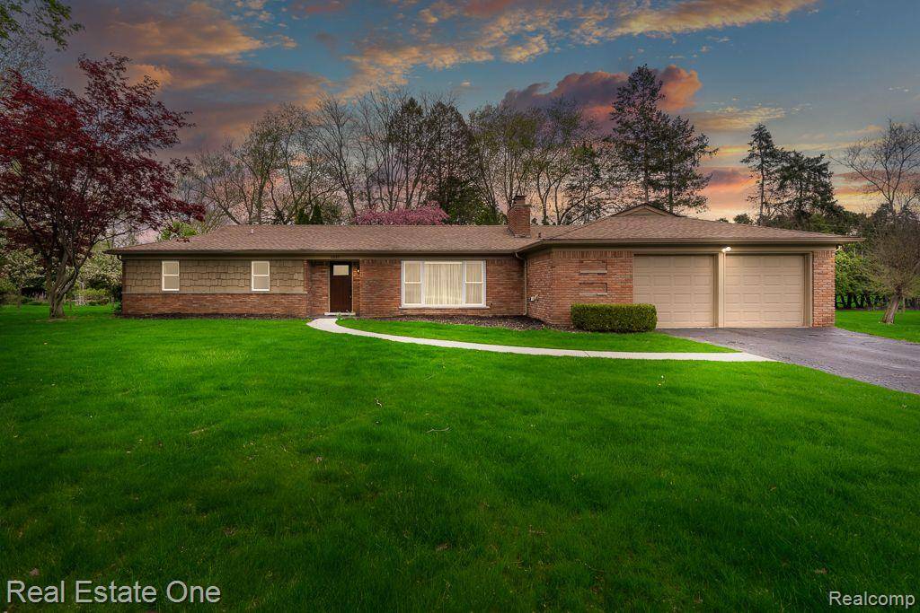 Rochester Hills, MI 48309,1637 NORTHUMBERLAND Drive
