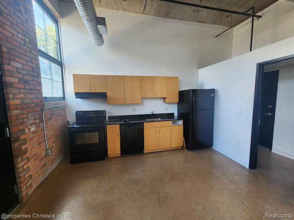 Detroit, MI 48201,55 W CANFIELD Street