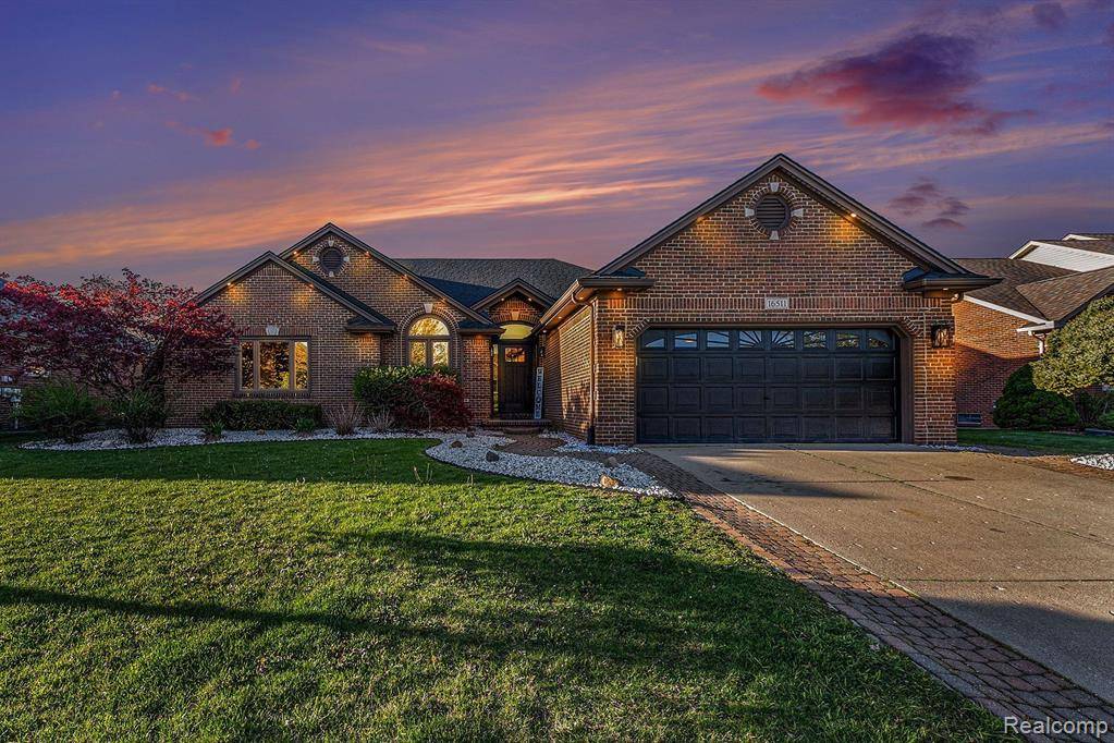 Macomb, MI 48042,16511 TRAILWAY Drive